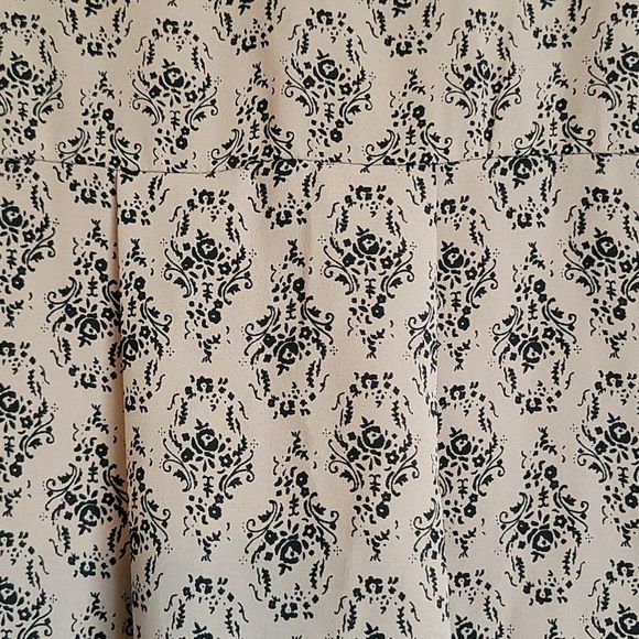 PLEIONE sleevesles top size s - Picture 9 of 13